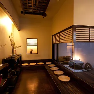 Kimi Ryokan Ryokan